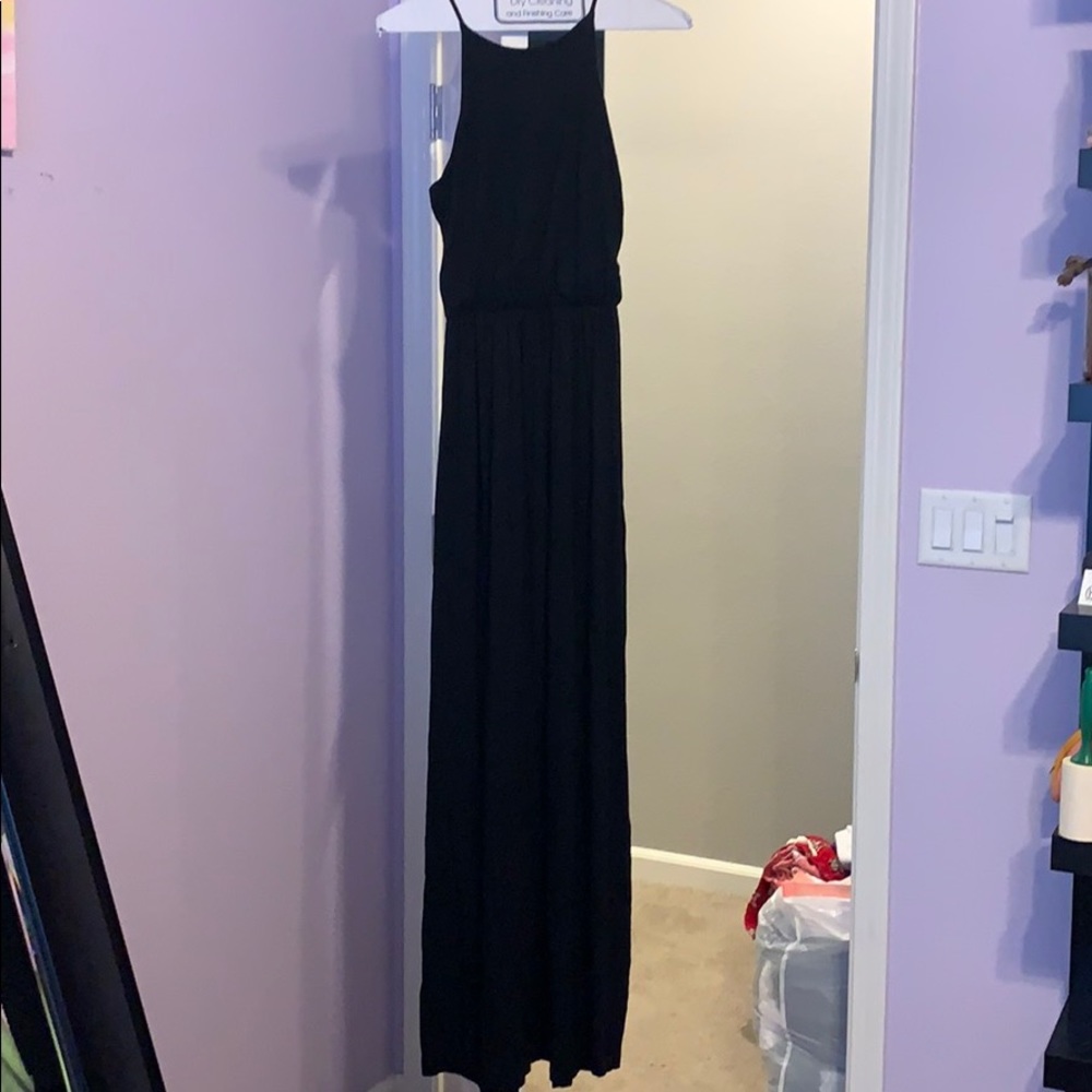 Long black dress
